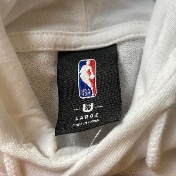 NWT Chicago Bulls Cropped Hoodie - Picture 4 of 5